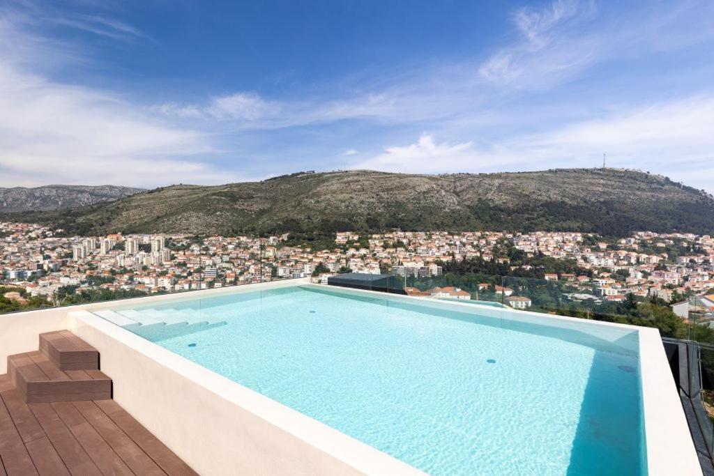 Modern In With Infinity Rooftop Pool Dubrovnik