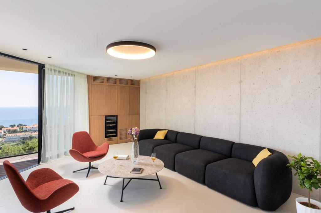 Modern In With Infinity Rooftop Pool Dubrovnik